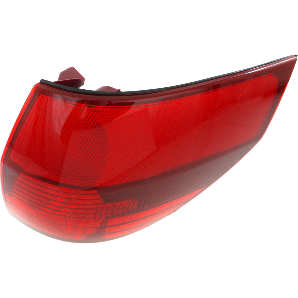 2004 Toyota Sienna Tail Light